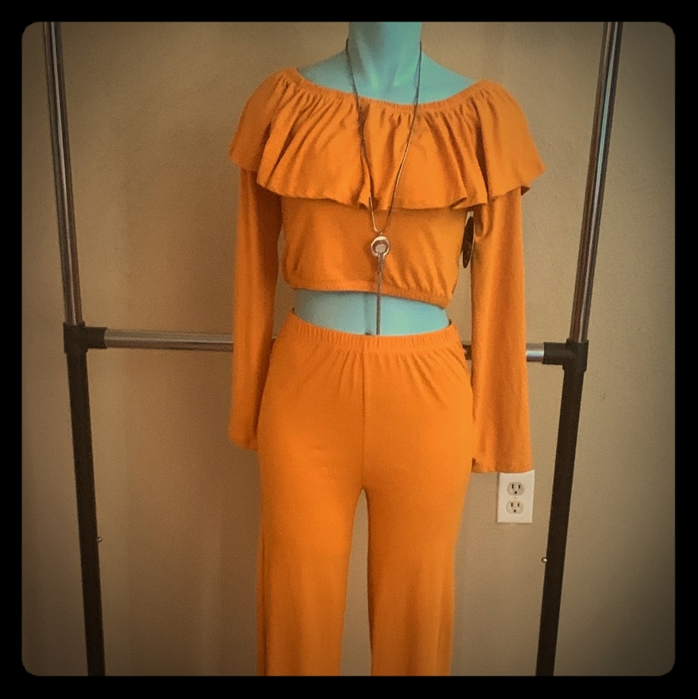 2 piece crop top pants set
